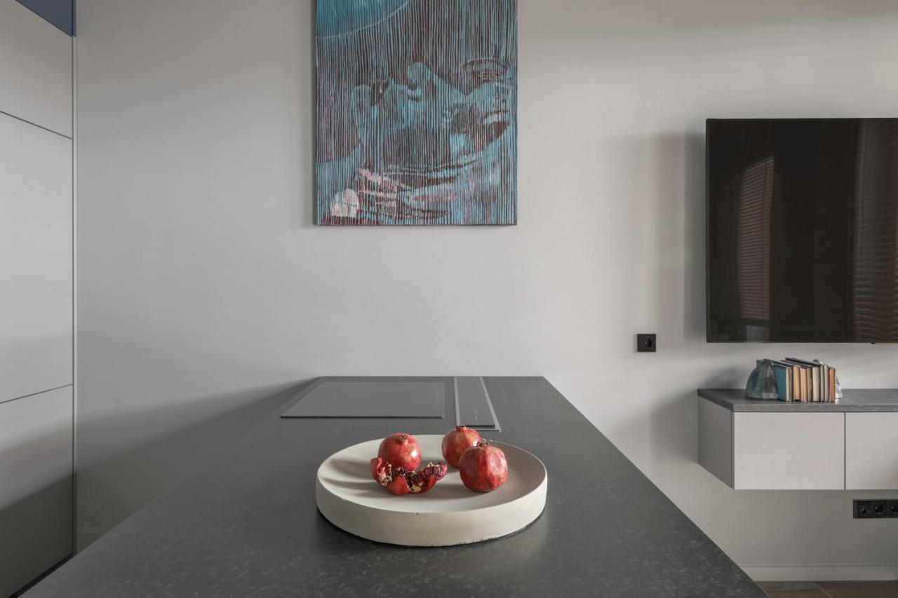 Ivis House Modern Apartment In Vilnius Old Town With Balcony Exterior foto