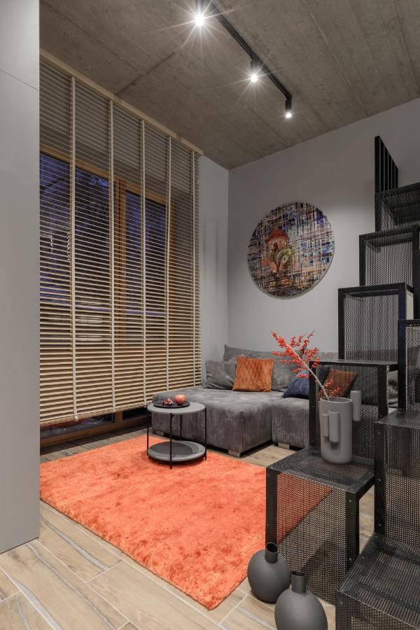 Ivis House Modern Apartment In Vilnius Old Town With Balcony Exterior foto